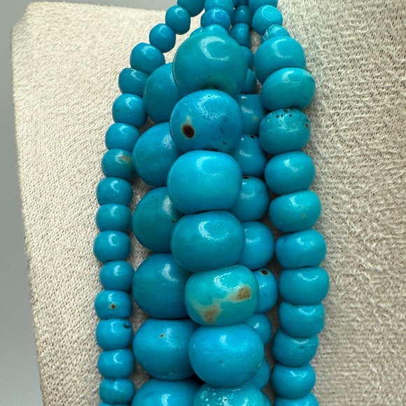 Monies Gerda Lynggaard Elegant Turquoise Color Beaded Buffalo Bone Necklace - Picture 3 of 13